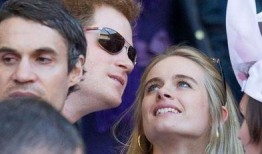 英国女友爆料视频播放,视频播放背后的惊人内幕