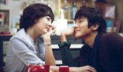 姐弟恋明星爆料视频合集,明星恋情曝光，甜蜜瞬间大盘点